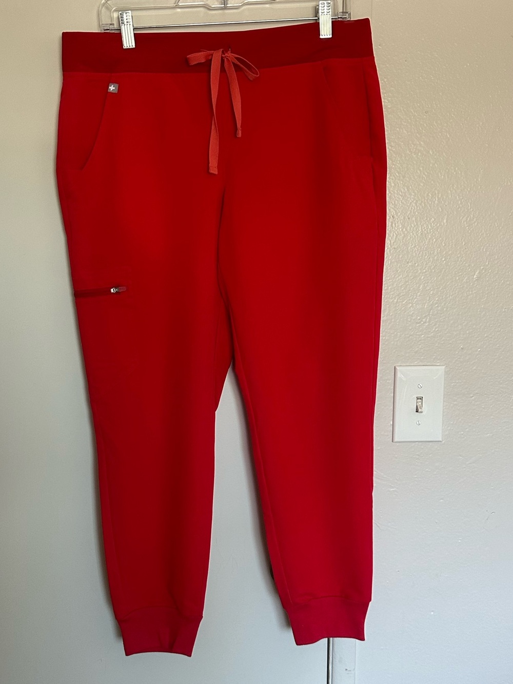 Figs Women's Red Drawstring Joggers size mp